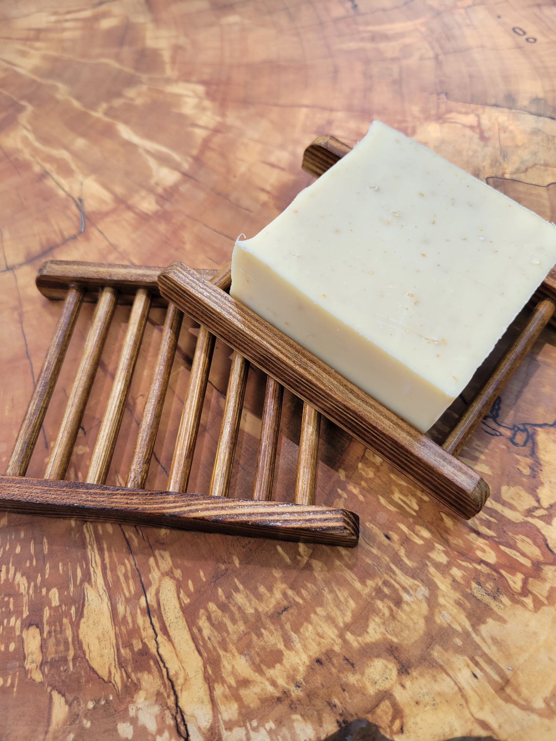 picture of walnut-colored soap dish with best bar soap