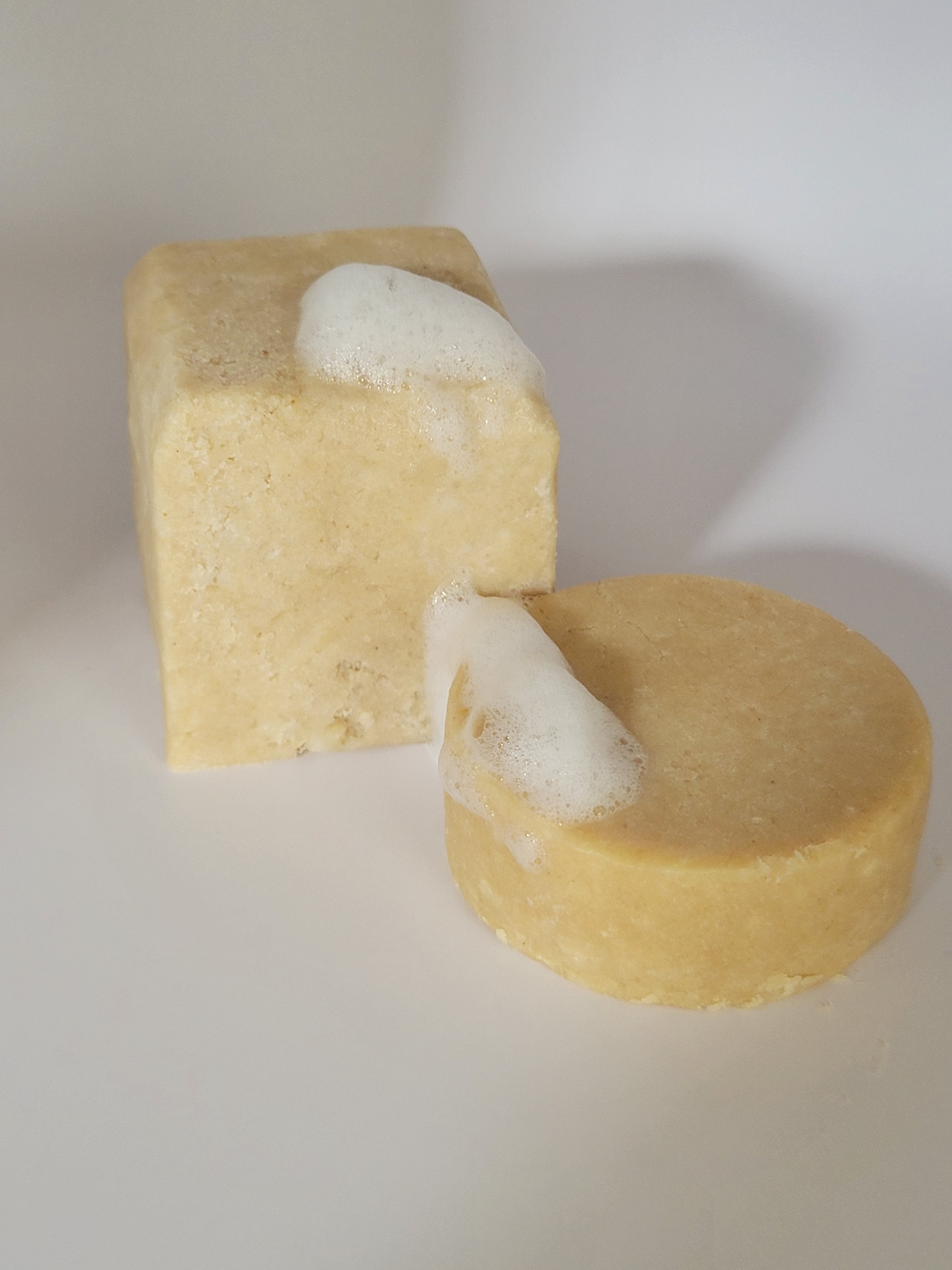 Oatmeal Aloe Shampoo Bar - for dry scalp